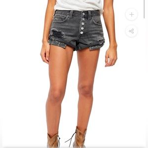 Free People - Romeo Rolled Cut Off Denim Shorts in Black